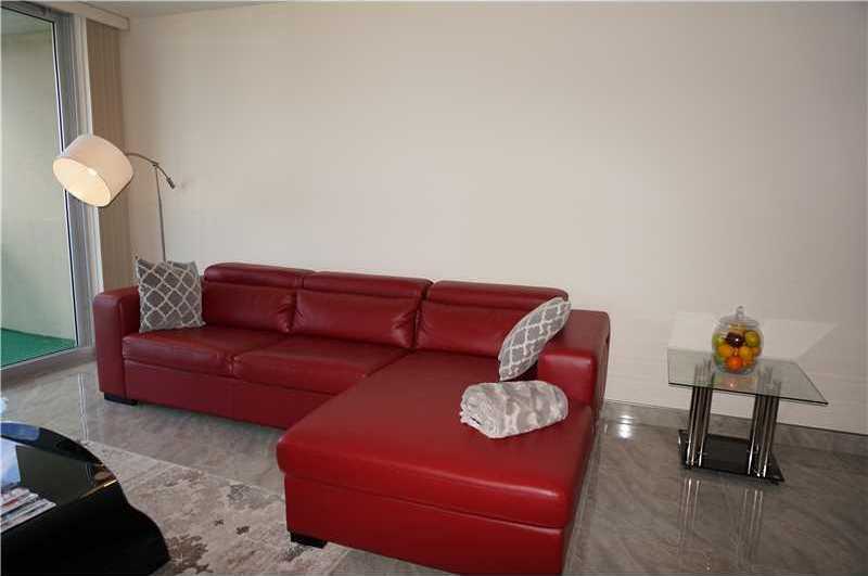 Small Image of 19370 COLLINS AV SEASONAL #1611, Sunny Isles Beach Number 5