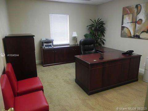 Small Image of 2455 HOLLYWOOD BLVD, Hollywood Number 6