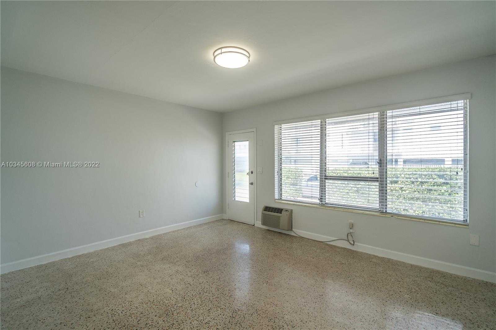 Small Image of 7746 Carlyle Ave, Miami Beach, FL 33141, USA Number 10