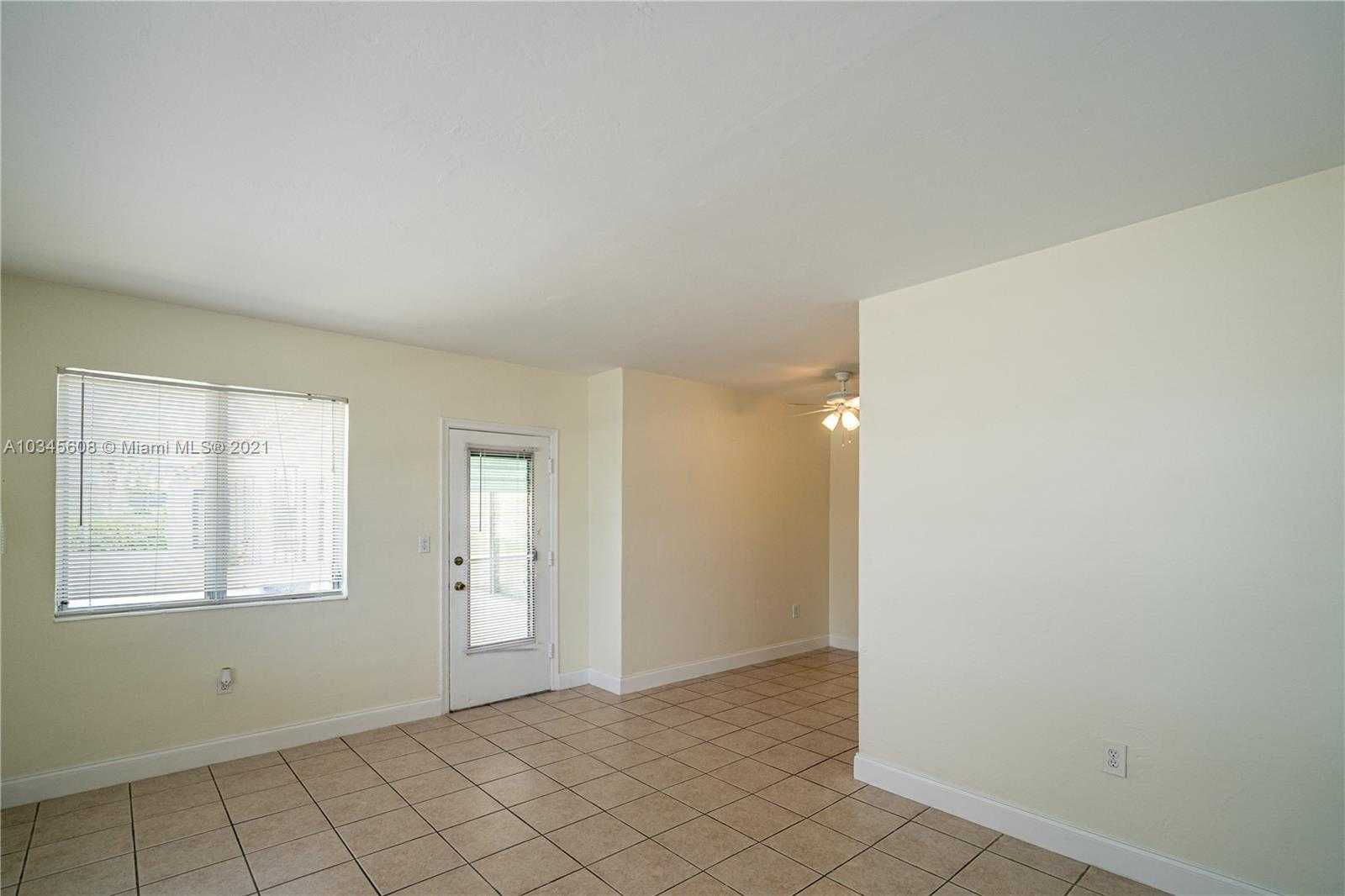 Small Image of 7746 Carlyle Ave, Miami Beach, FL 33141, USA Number 28