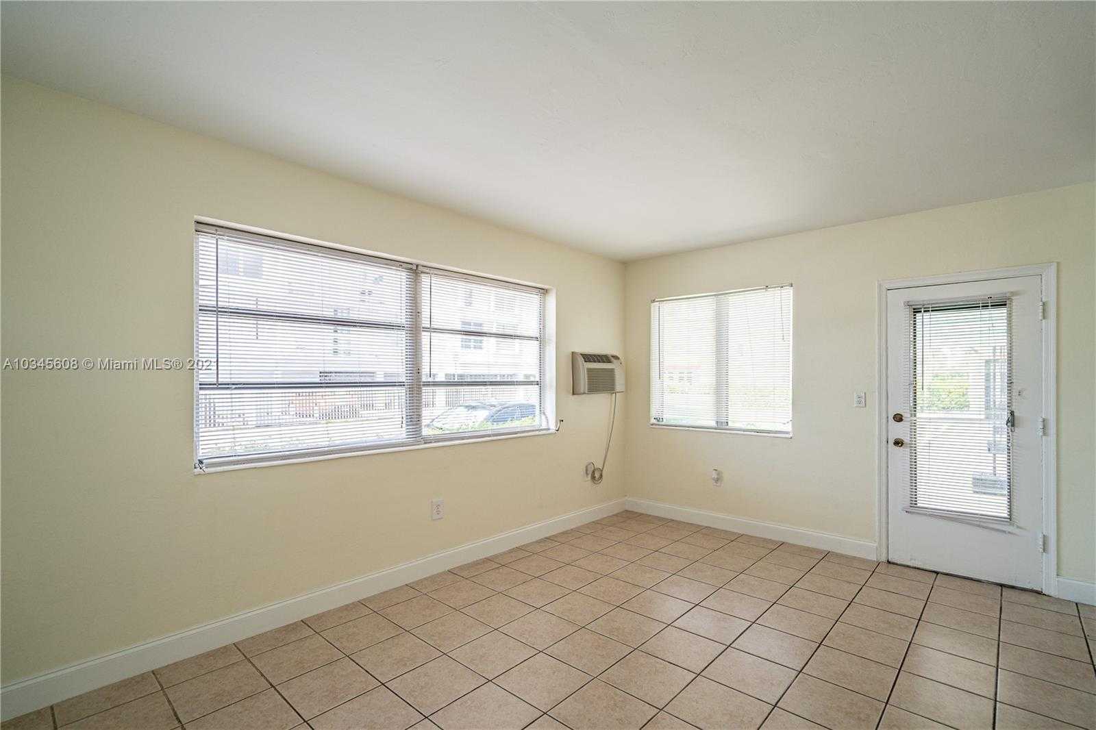 Small Image of 7746 Carlyle Ave, Miami Beach, FL 33141, USA Number 29