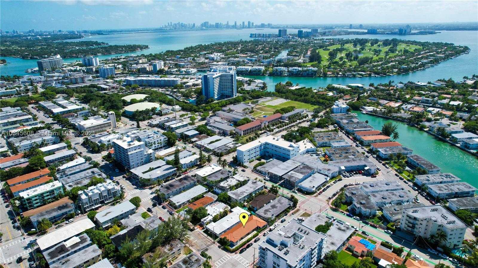 Small Image of 7746 Carlyle Ave, Miami Beach, FL 33141, USA Number 3