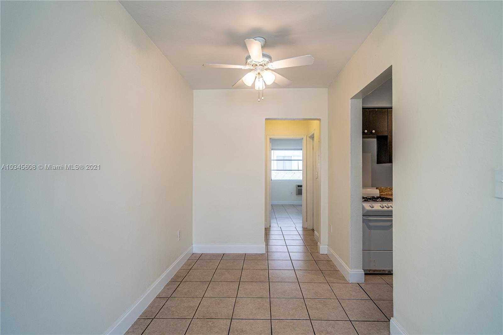 Small Image of 7746 Carlyle Ave, Miami Beach, FL 33141, USA Number 30