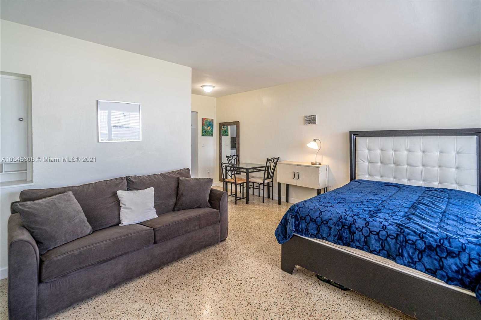 Small Image of 7746 Carlyle Ave, Miami Beach, FL 33141, USA Number 41