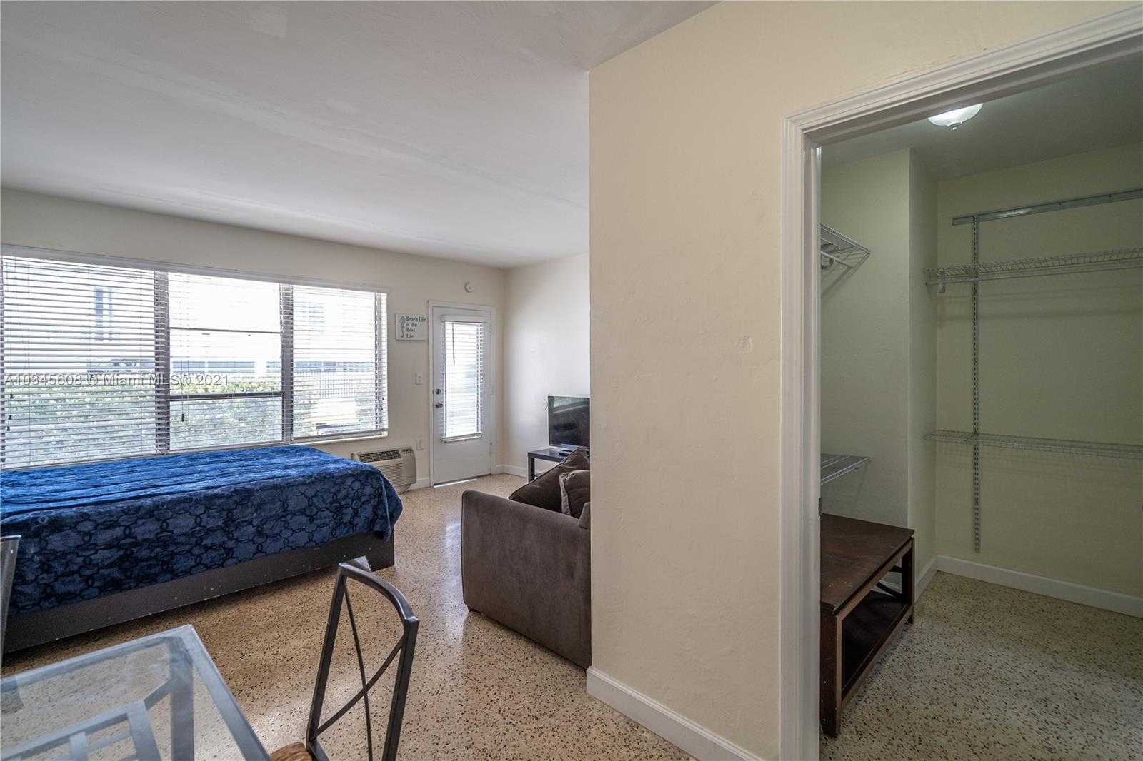 Small Image of 7746 Carlyle Ave, Miami Beach, FL 33141, USA Number 42