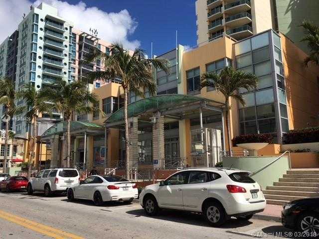 Small Image of 1451 Ocean Dr, Miami Beach, FL 33139, USA Number 4