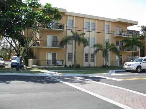 Small Image of 690 NE 123rd St, North Miami, FL 33161, USA Number 2