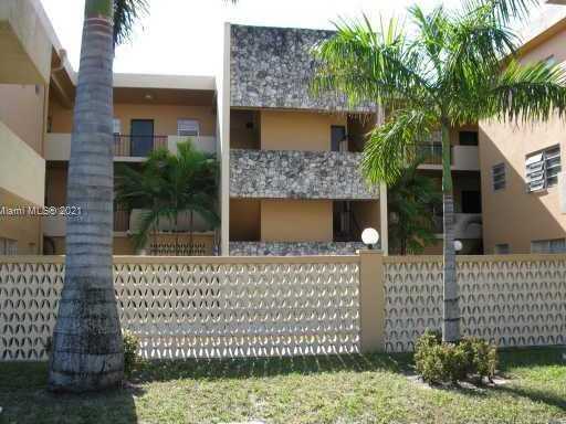 Small Image of 690 NE 123rd St, North Miami, FL 33161, USA Number 3