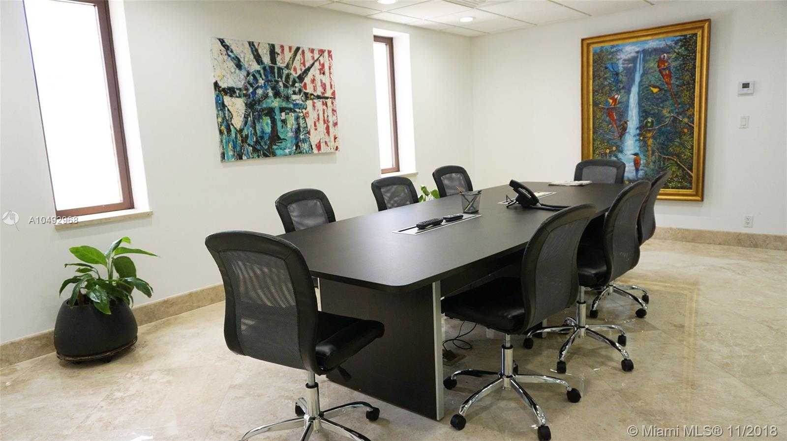Small Image of 111 NE 1st Ave, Miami, FL 33132, USA Number 11
