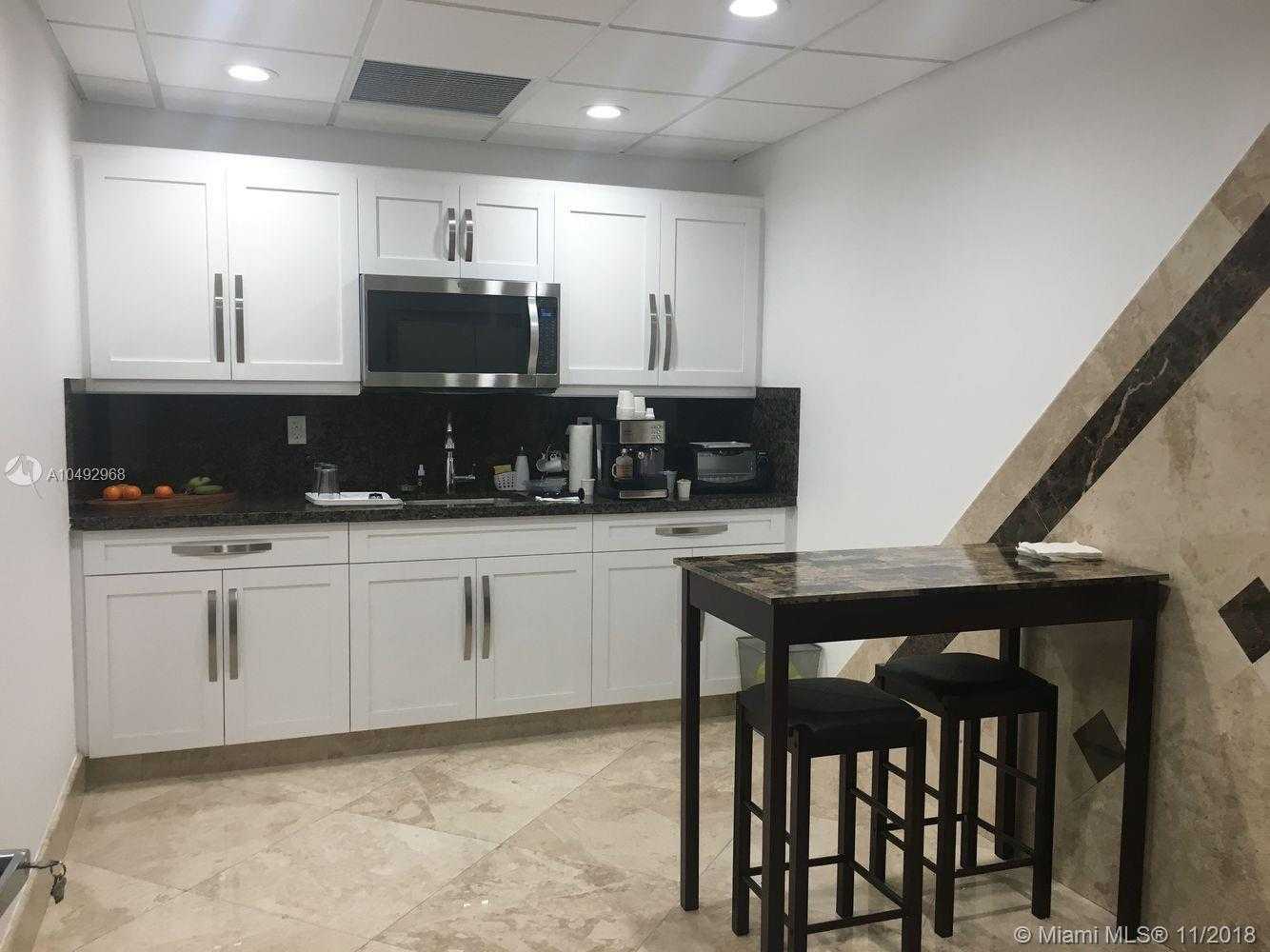 Small Image of 111 NE 1st Ave, Miami, FL 33132, USA Number 14