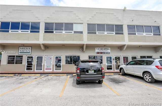 Small Image of 2441 NW 93rd Ave, Doral, FL 33172, USA Number 12