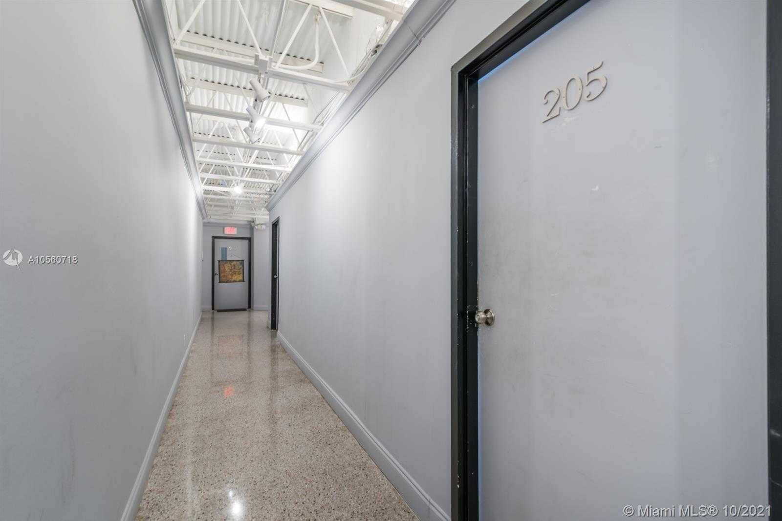 Small Image of 222 Commercial Blvd, Lauderdale-By-The-Sea, FL 33308, USA Number 5