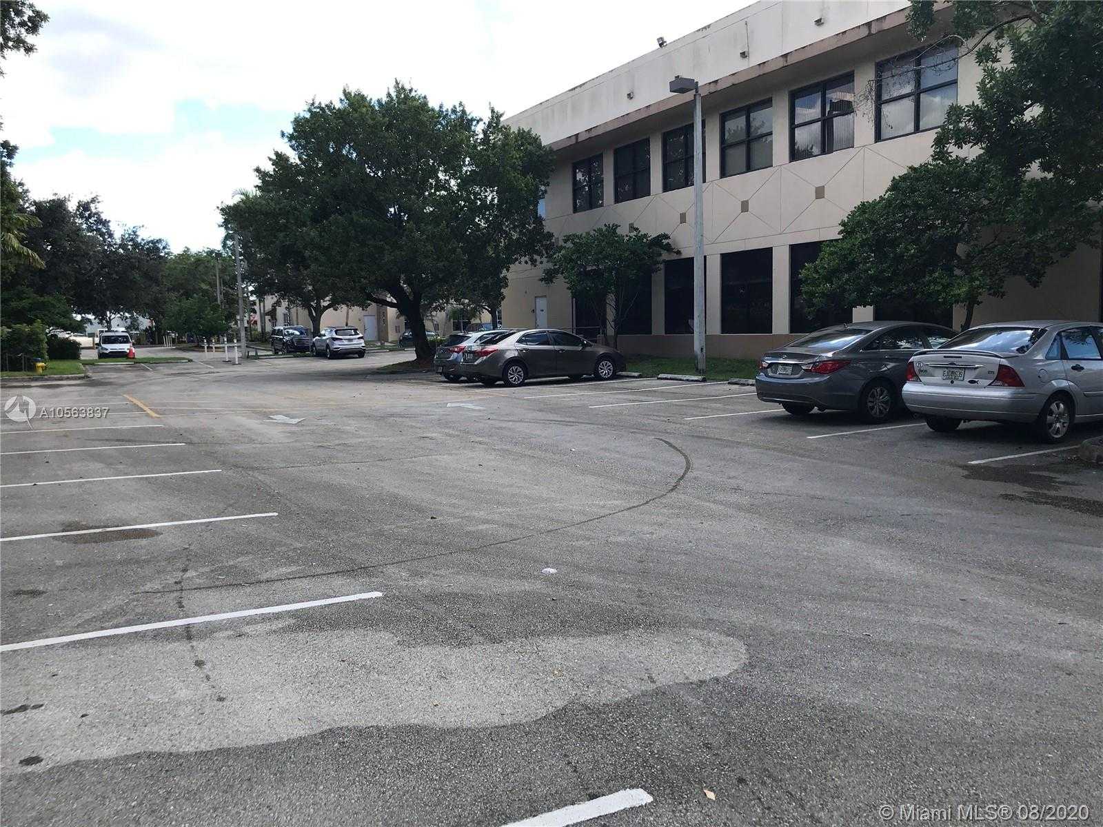 Small Image of 8569 Pines Blvd, Pembroke Pines, FL 33024, USA Number 6