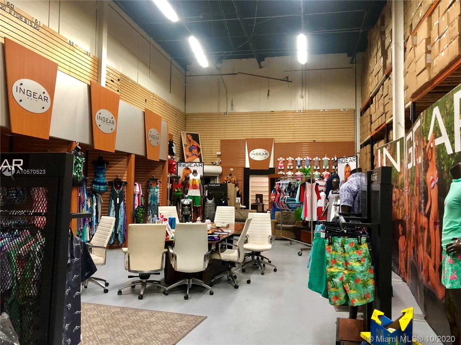 Small Image of 4401 NW 167th St, Miami Gardens, FL 33055, USA Number 13
