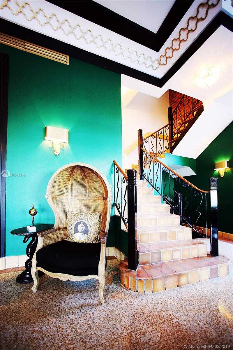 Small Image of 1320 Ocean Dr, Miami Beach, FL 33139, USA Number 4