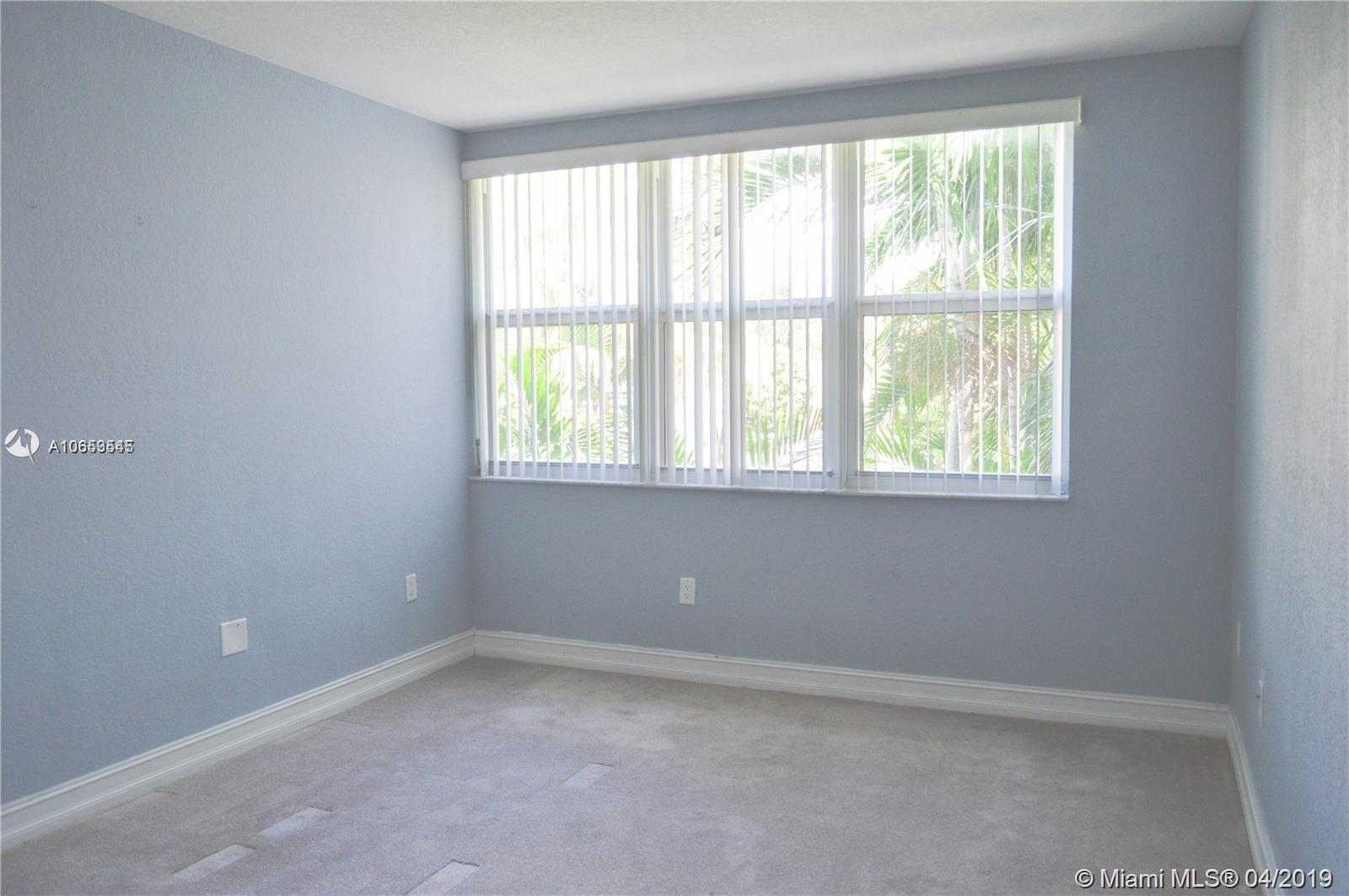 Small Image of 1080 99th St, Bay Harbor Islands, FL 33154, USA Number 16