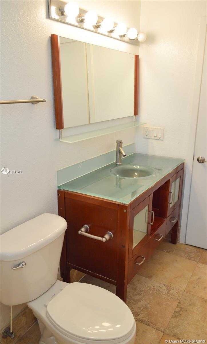 Small Image of 1080 99th St, Bay Harbor Islands, FL 33154, USA Number 17