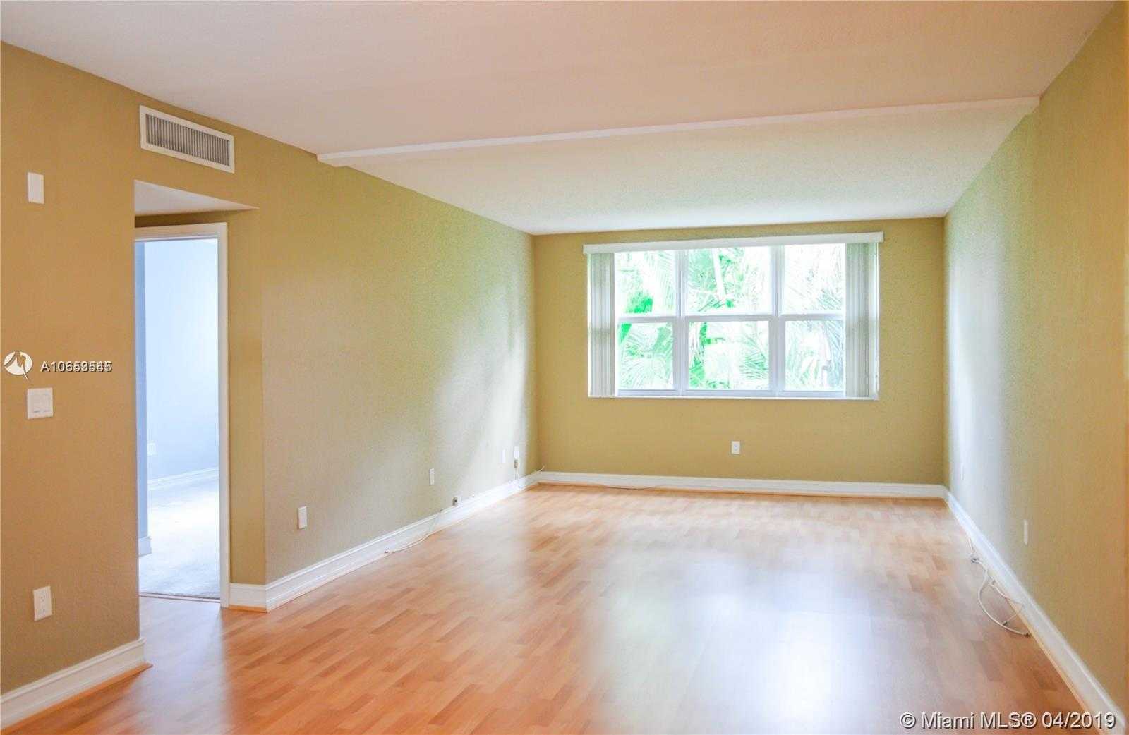 Small Image of 1080 99th St, Bay Harbor Islands, FL 33154, USA Number 20