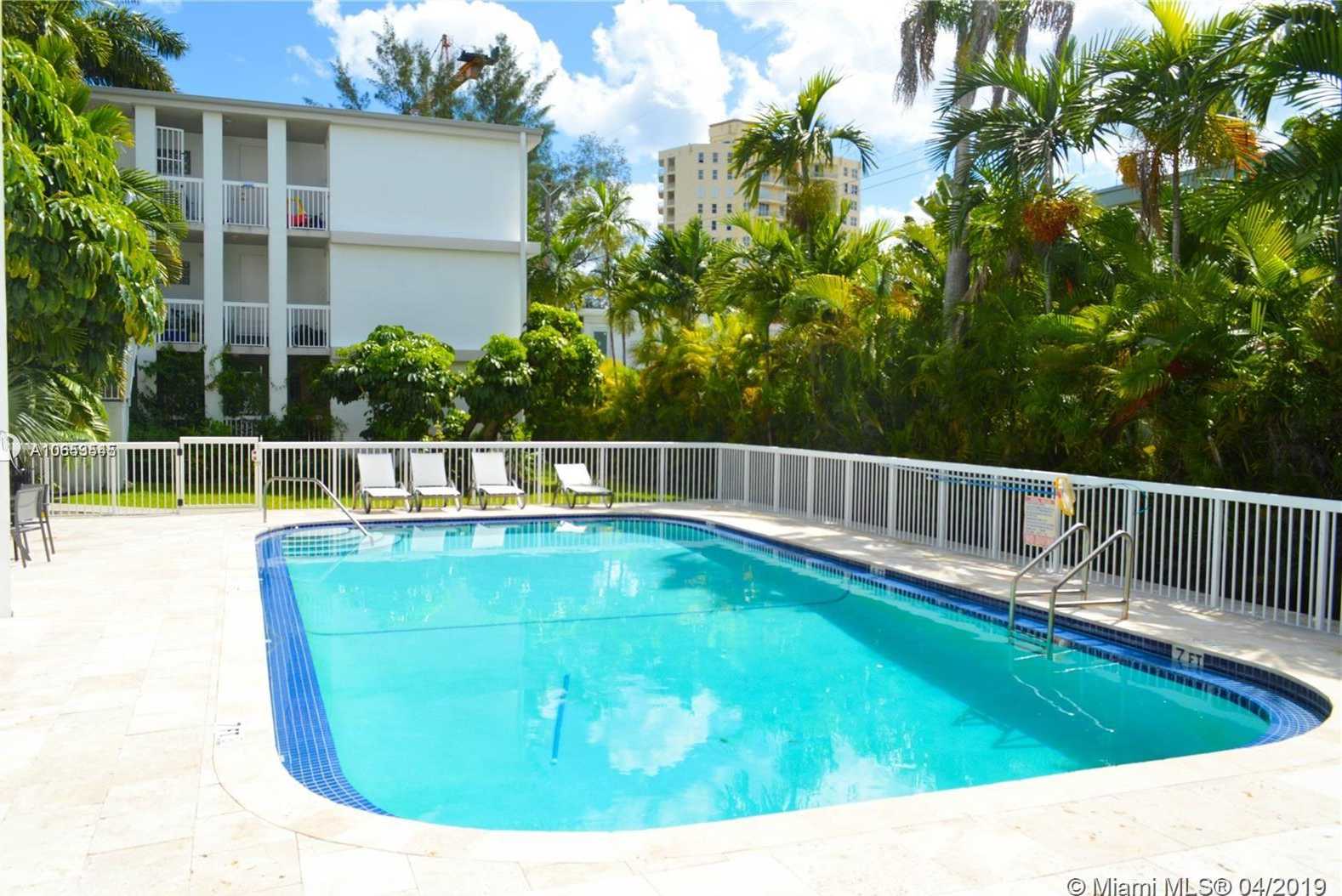 Small Image of 1080 99th St, Bay Harbor Islands, FL 33154, USA Number 41