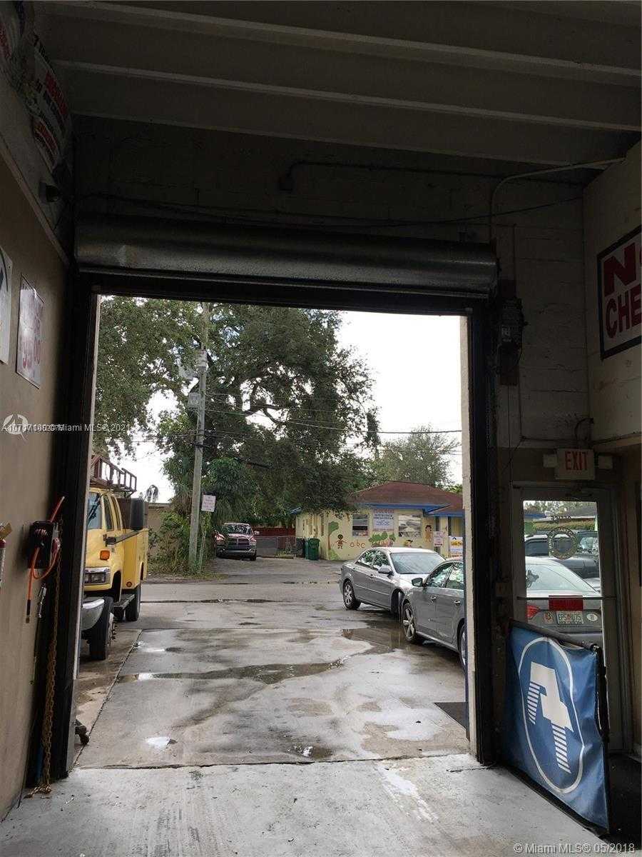 Small Image of 1330 SOUTH WEST 70TH AVE #1330, Miami Number 18