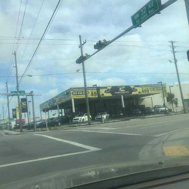 Small Image of 2724 NORTH WEST 36TH ST, Miami Number 8