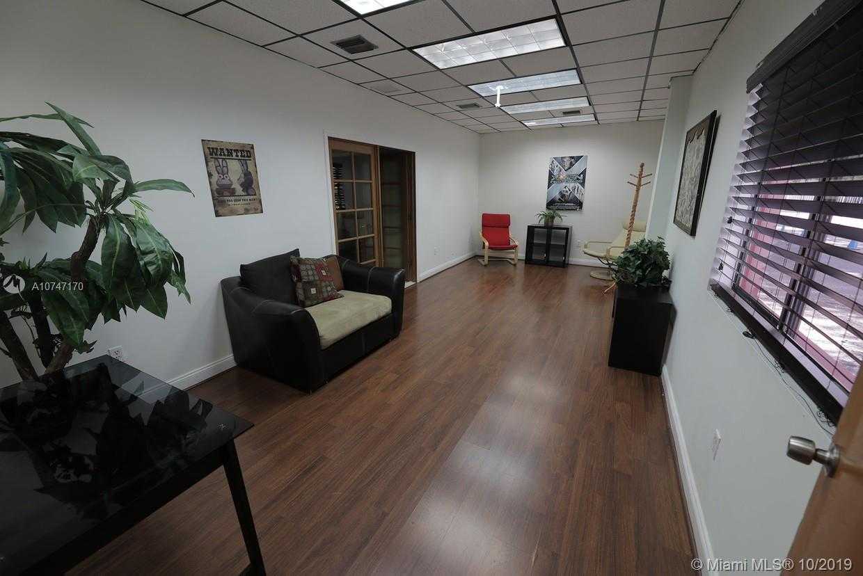 Small Image of 4001 NW 36th Ave, Miami, FL 33142, USA Number 14