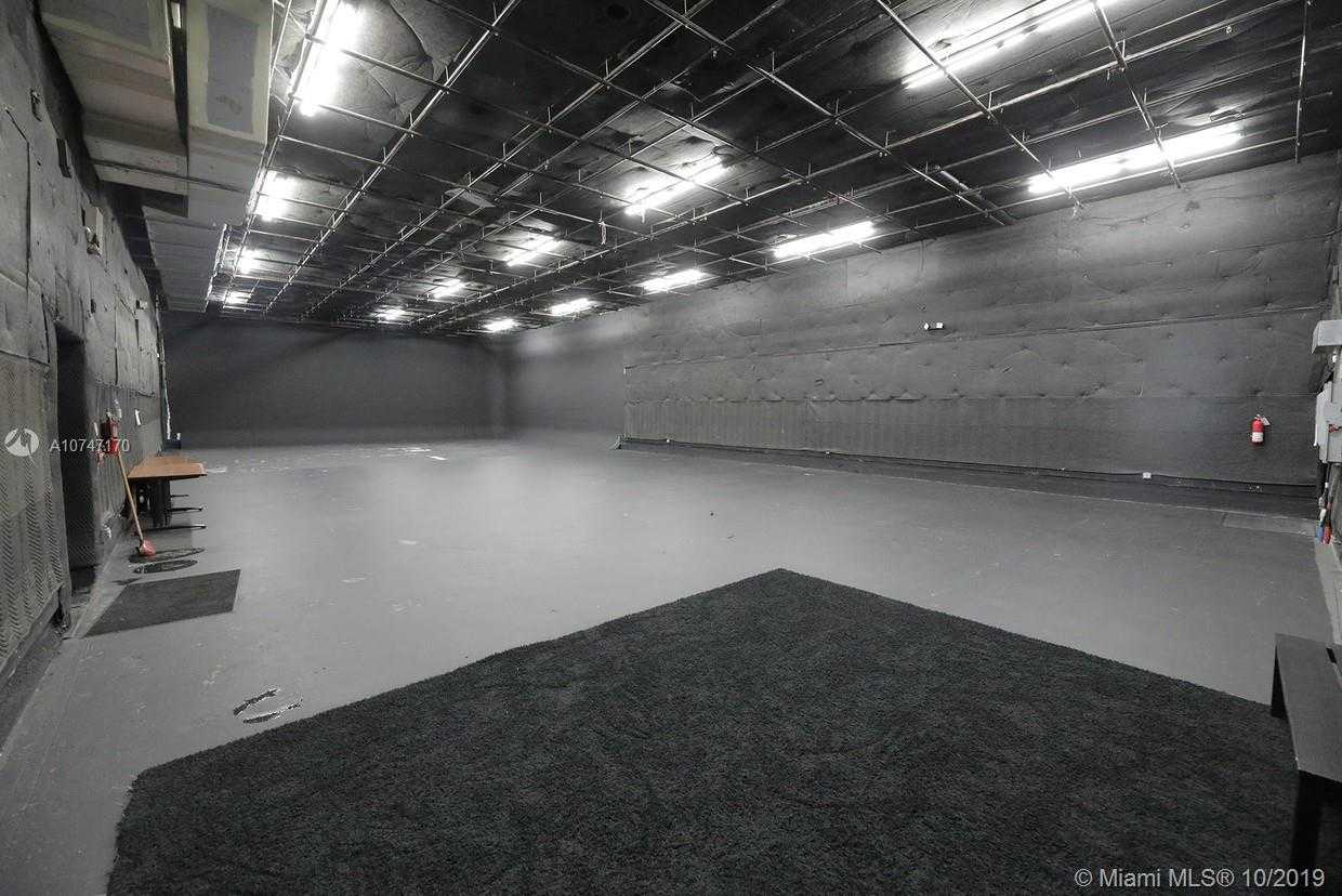 Small Image of 4001 NW 36th Ave, Miami, FL 33142, USA Number 18