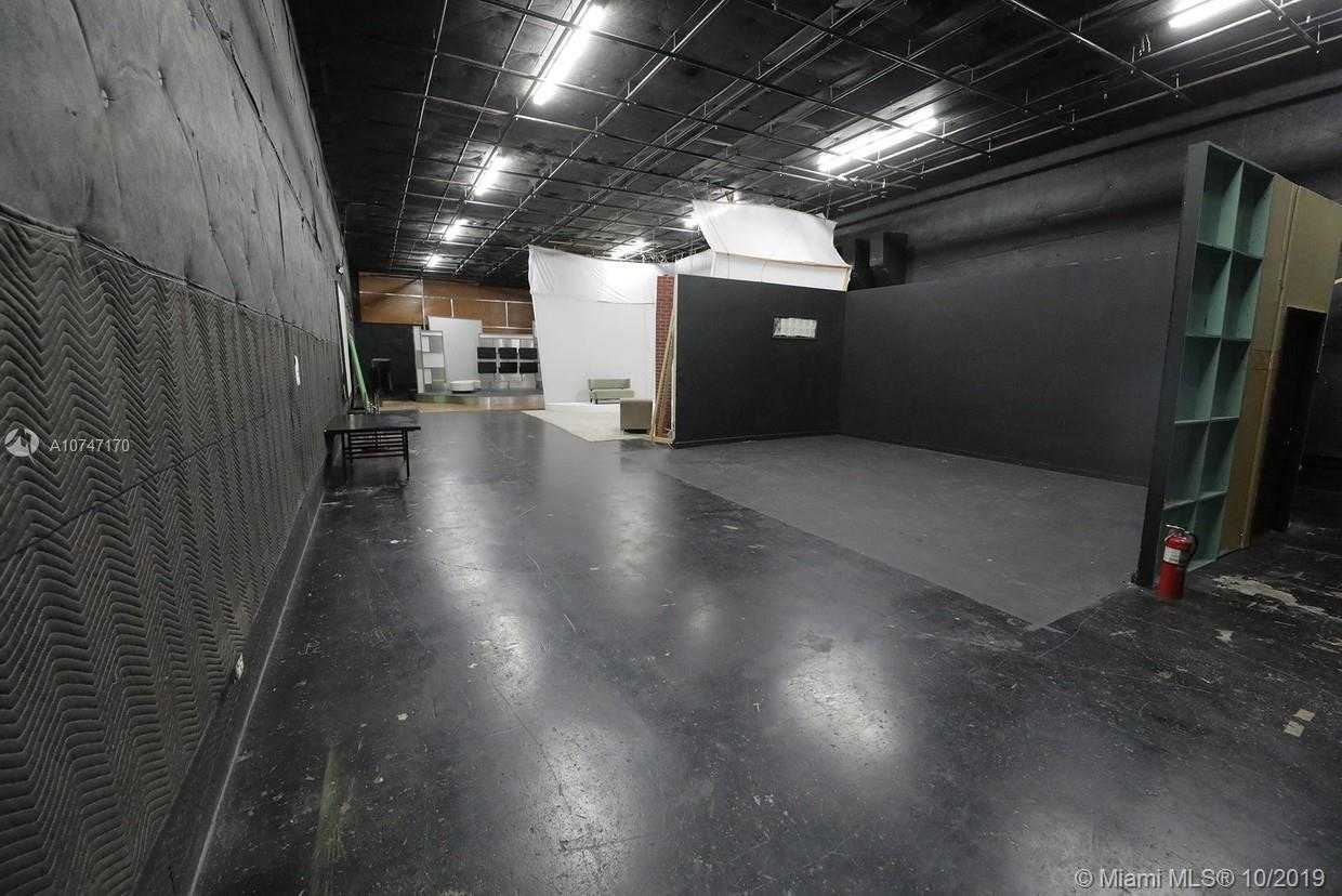 Small Image of 4001 NW 36th Ave, Miami, FL 33142, USA Number 19