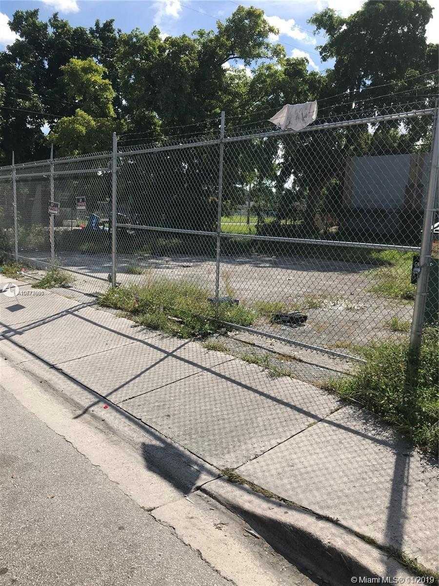 Small Image of 1300 NORTH WEST 62ND ST, Miami Number 3