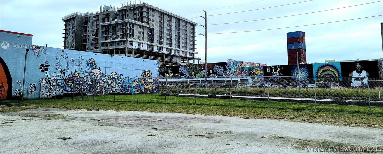 Small Image of 90 NORTH EAST 24TH ST, Miami Number 12