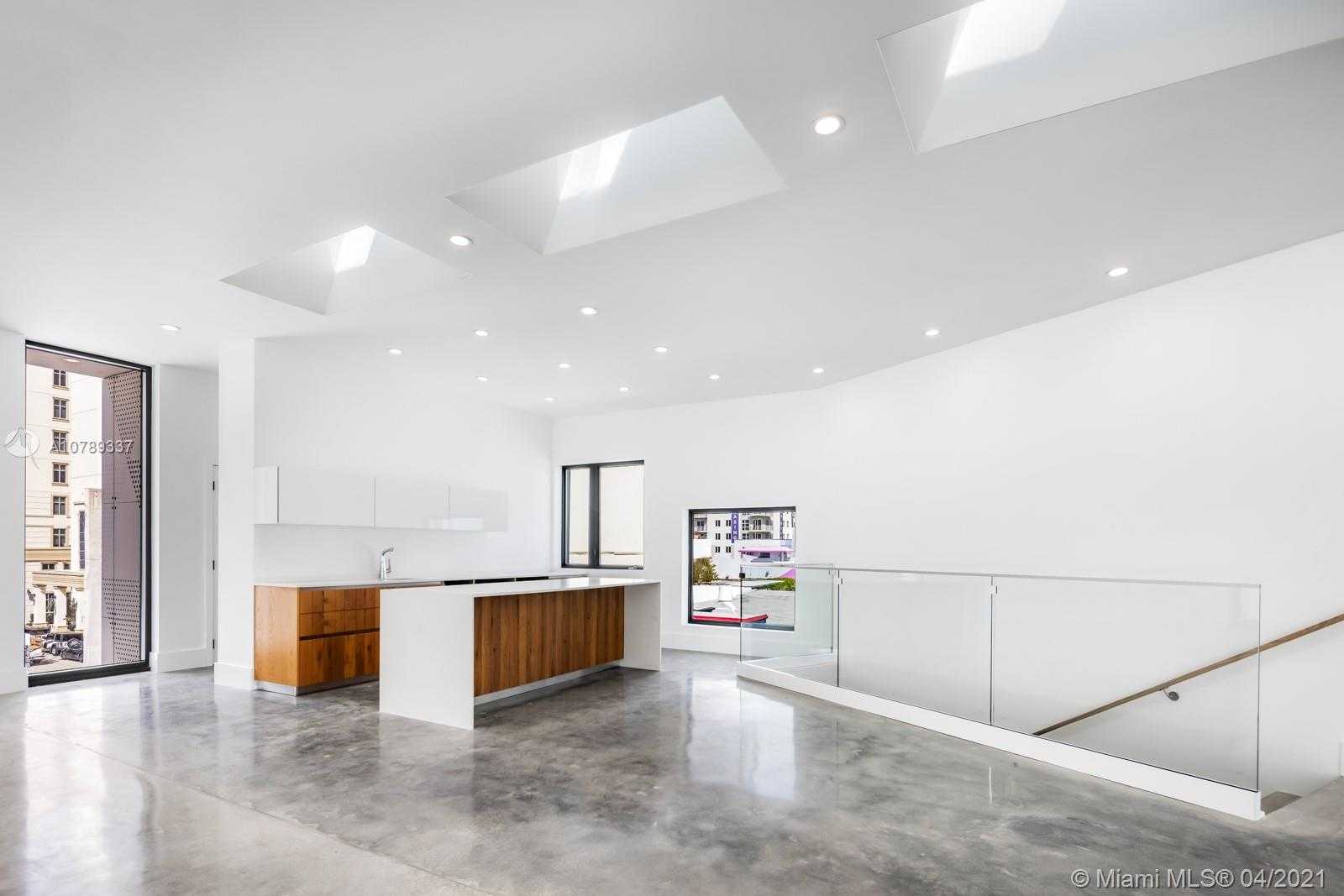 Small Image of 3070 SOUTH WEST 38TH CT, Miami Number 16