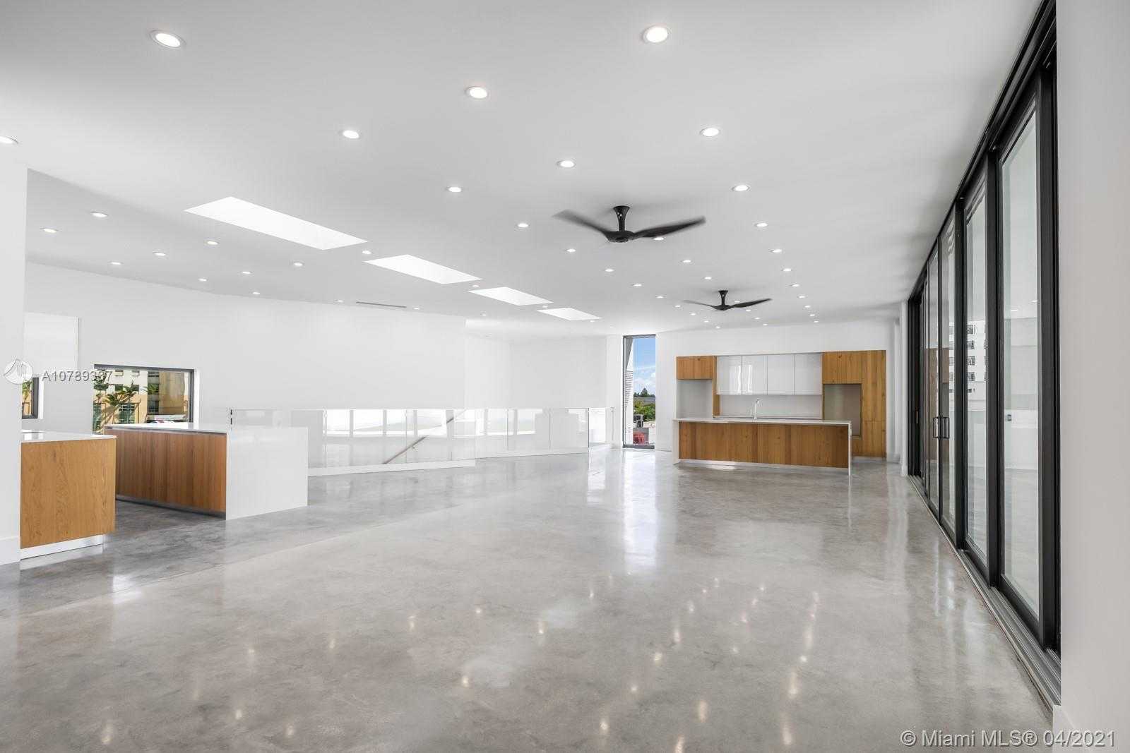 Small Image of 3070 SOUTH WEST 38TH CT, Miami Number 17