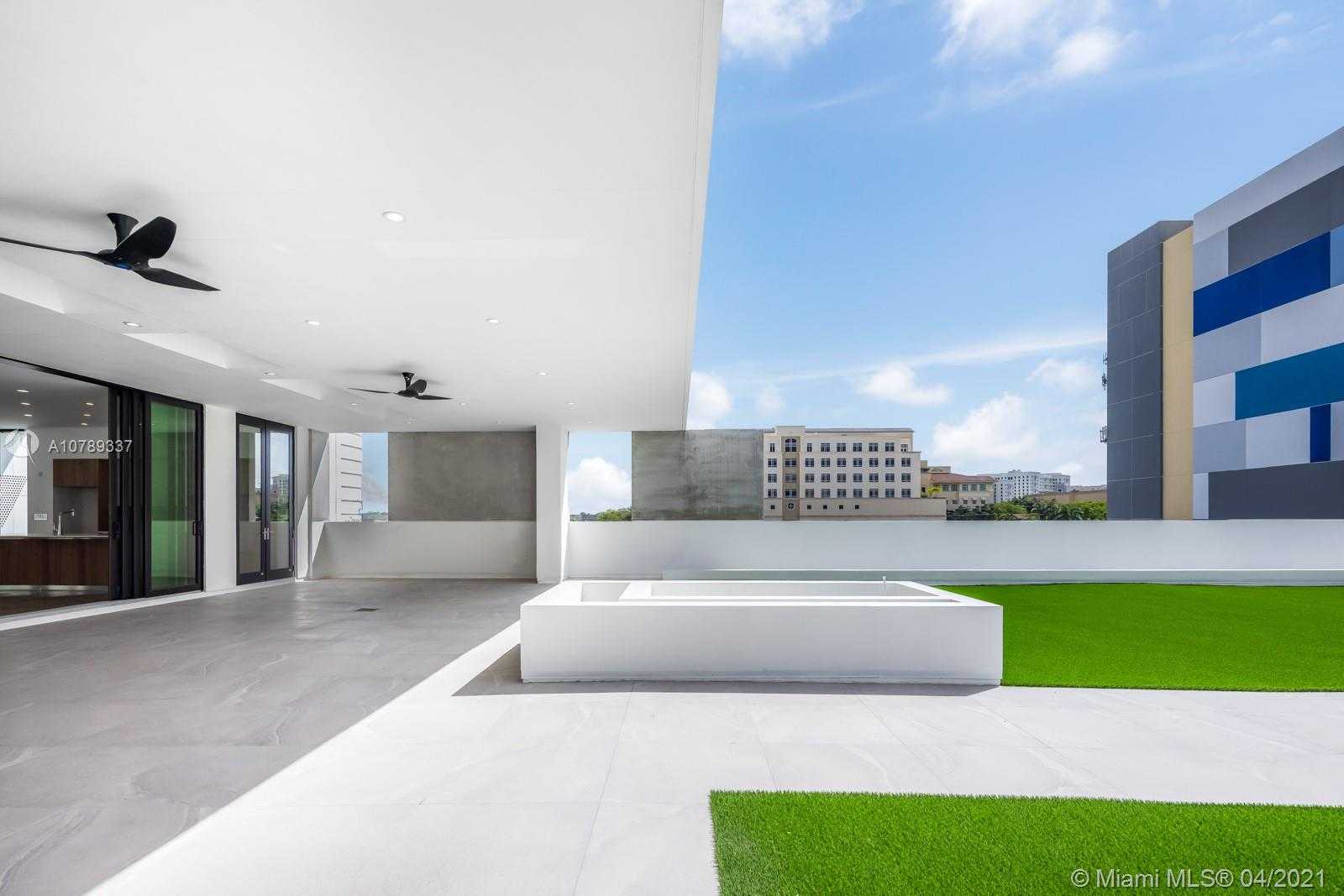 Small Image of 3070 SOUTH WEST 38TH CT, Miami Number 21