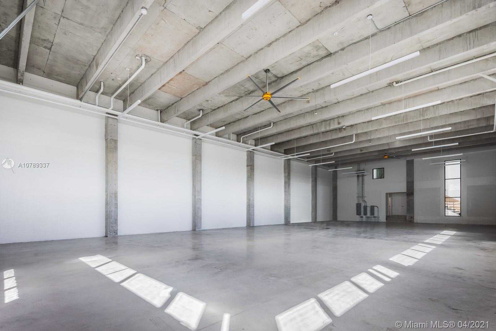 Small Image of 3070 SOUTH WEST 38TH CT, Miami Number 8