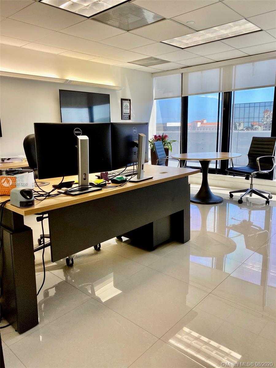 Small Image of 2100 PONCE DE LEON BLVD #PH-2, Coral Gables Number 3