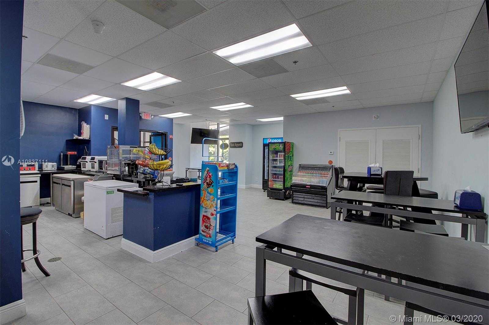 Small Image of 3650 SOUTH WEST 10TH ST, Deerfield Beach Number 28