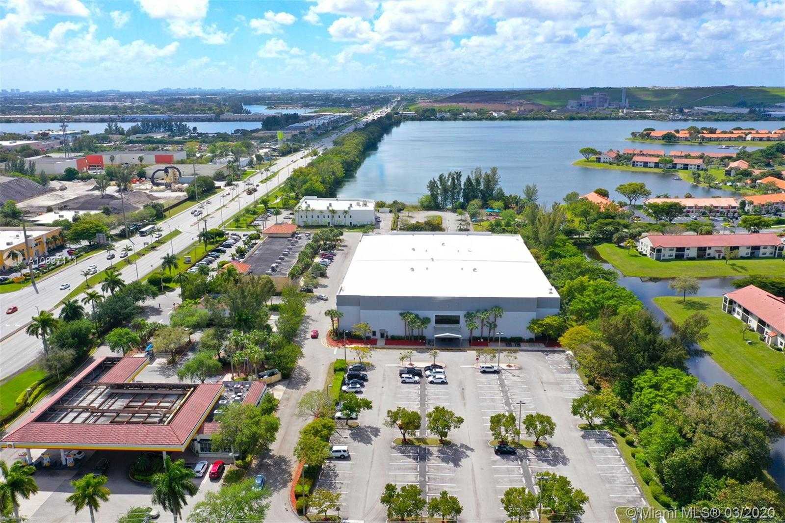 Small Image of 3650 SOUTH WEST 10TH ST, Deerfield Beach Number 5