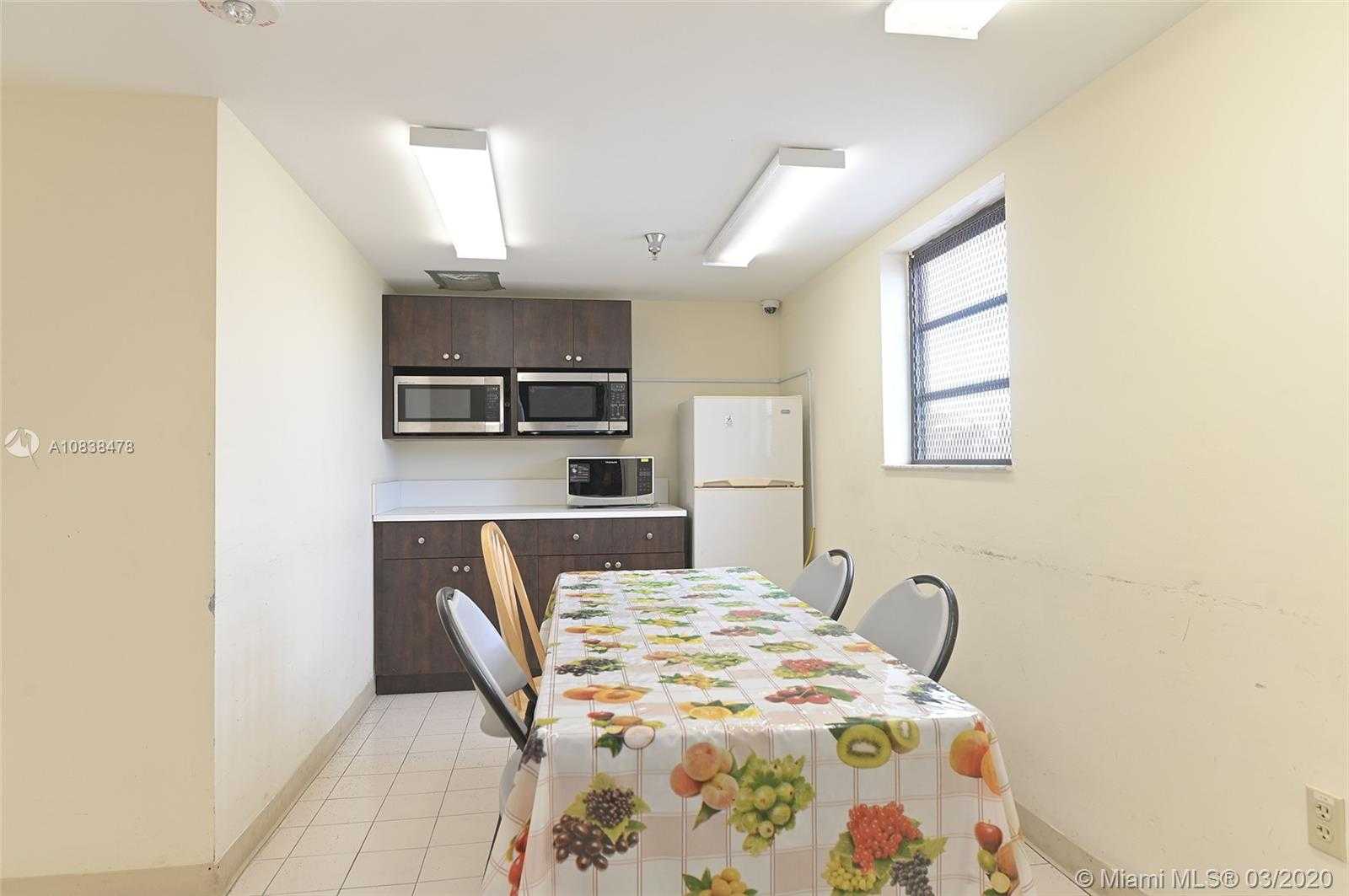 Small Image of 3130 WEST 15TH AVE, Hialeah Number 21