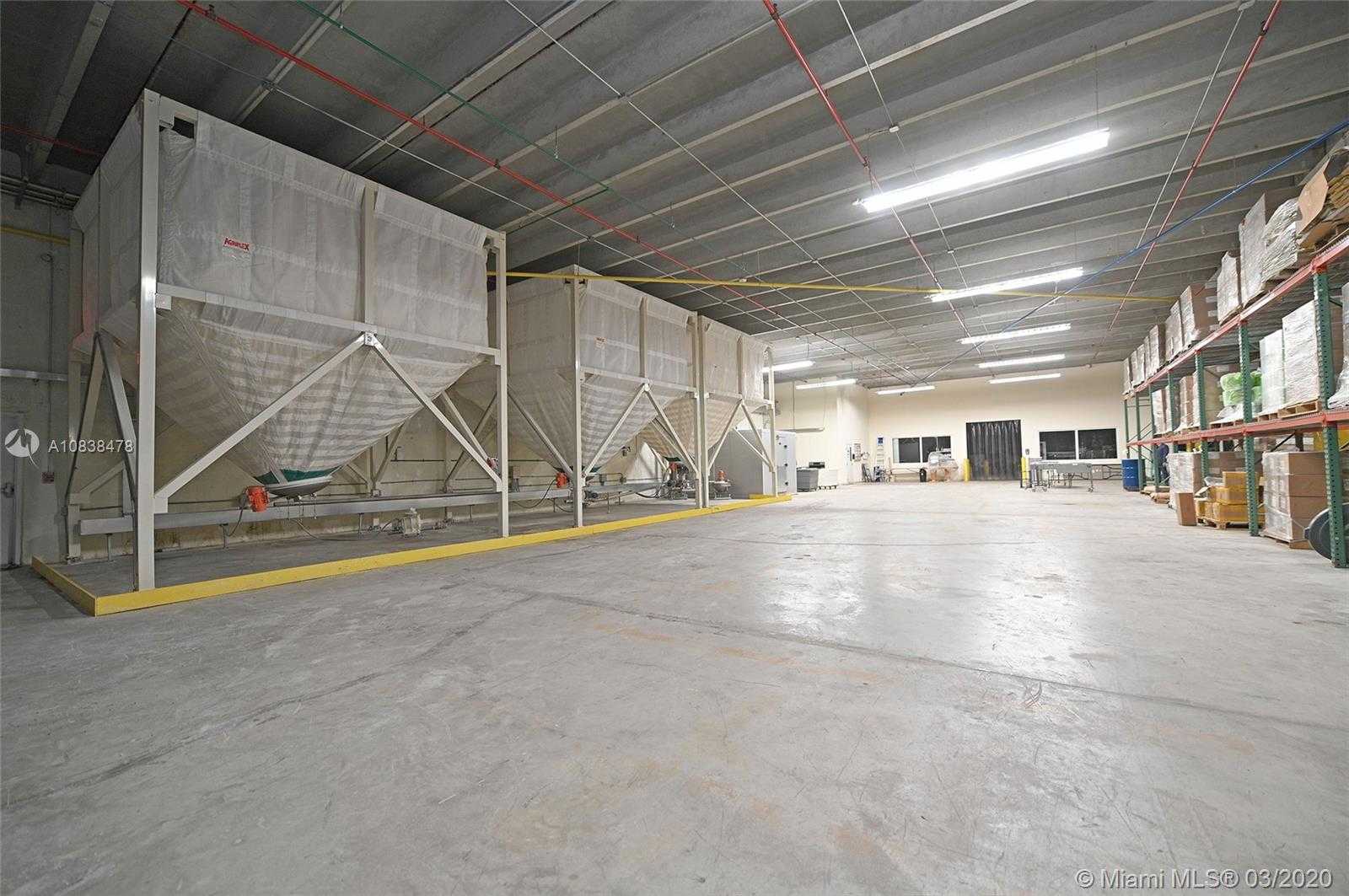 Small Image of 3130 WEST 15TH AVE, Hialeah Number 22
