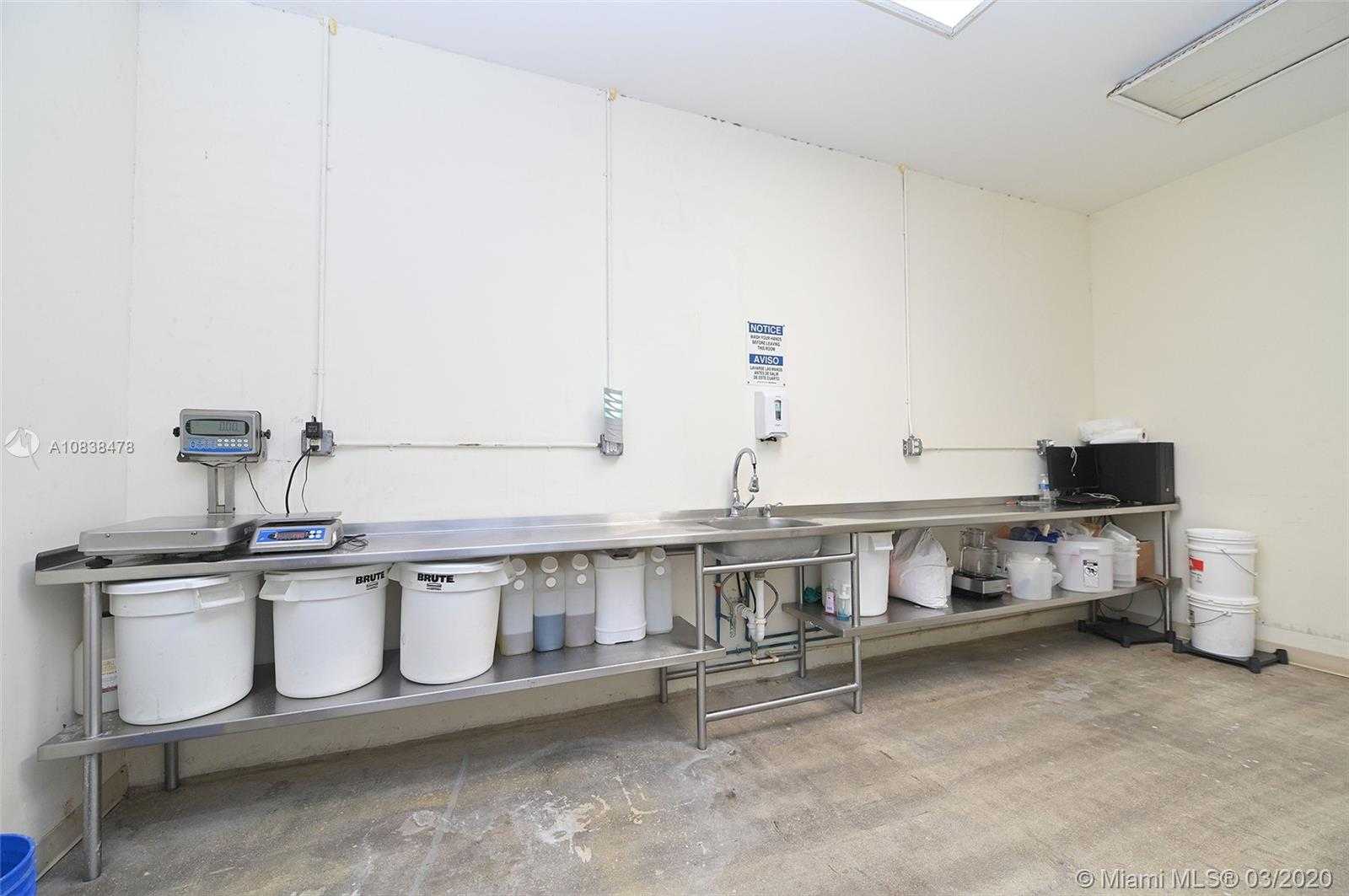 Small Image of 3130 WEST 15TH AVE, Hialeah Number 25