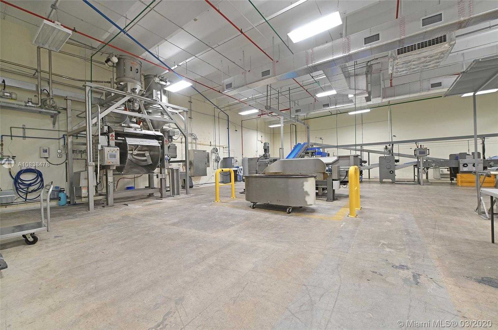 Small Image of 3130 WEST 15TH AVE, Hialeah Number 26