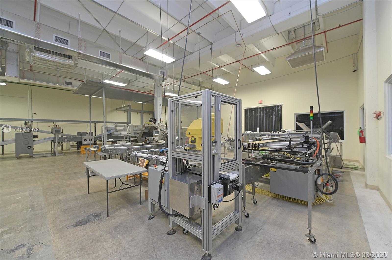 Small Image of 3130 WEST 15TH AVE, Hialeah Number 35