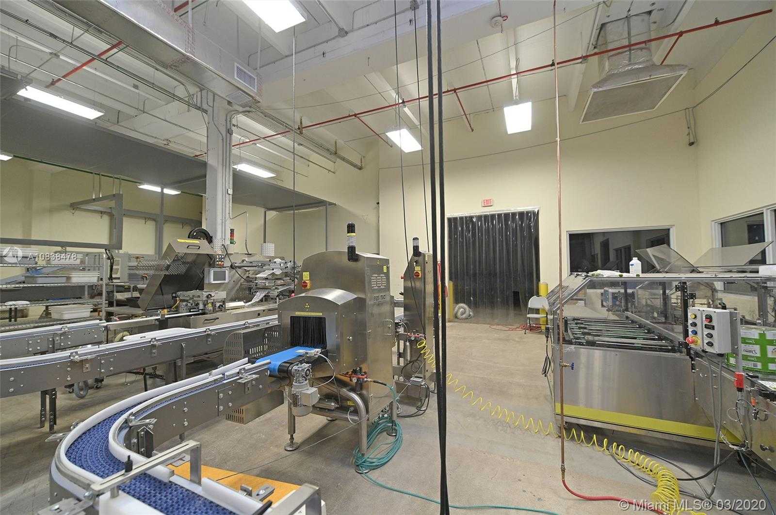Small Image of 3130 WEST 15TH AVE, Hialeah Number 37