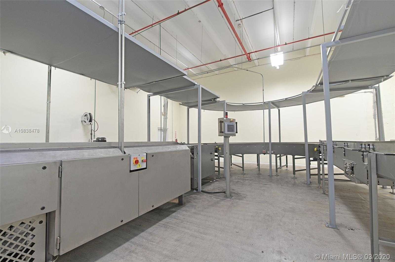 Small Image of 3130 WEST 15TH AVE, Hialeah Number 49