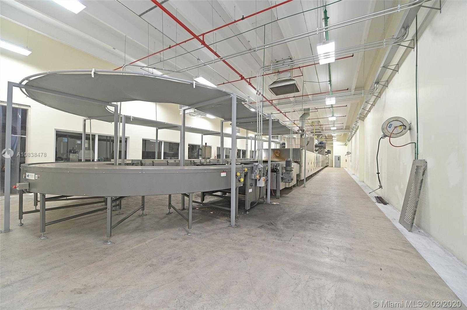 Small Image of 3130 WEST 15TH AVE, Hialeah Number 51