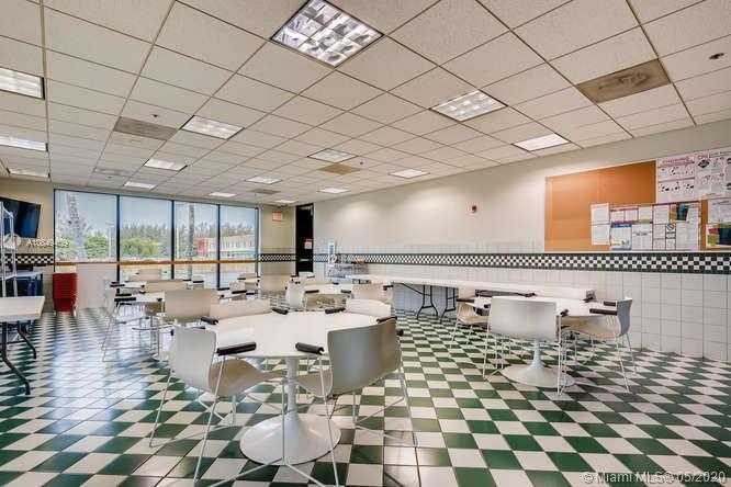 Small Image of 1800 NORTH WEST 89TH PL, Doral Number 26