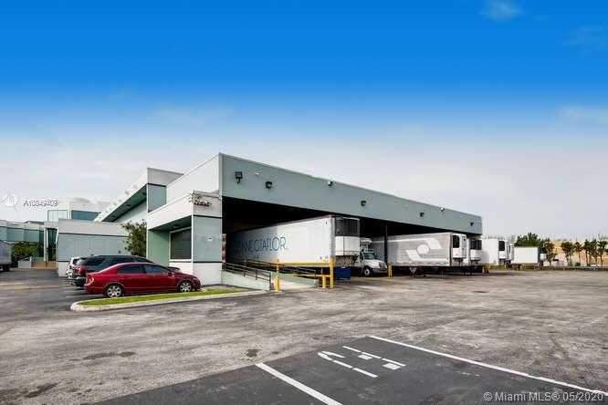 Small Image of 1800 NORTH WEST 89TH PL, Doral Number 4