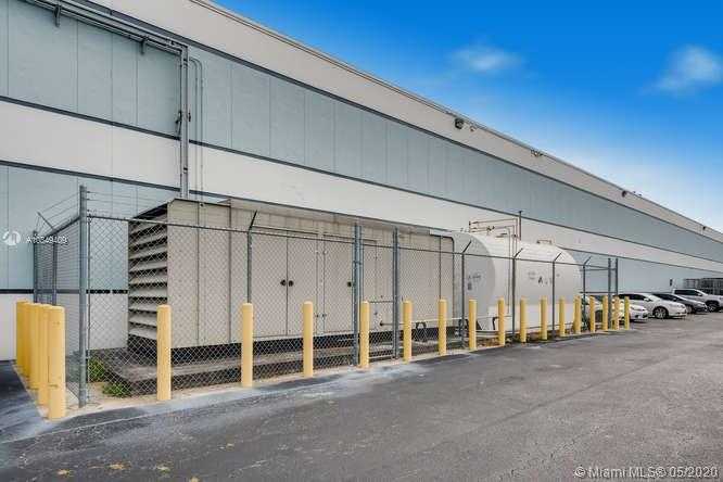 Small Image of 1800 NORTH WEST 89TH PL, Doral Number 8
