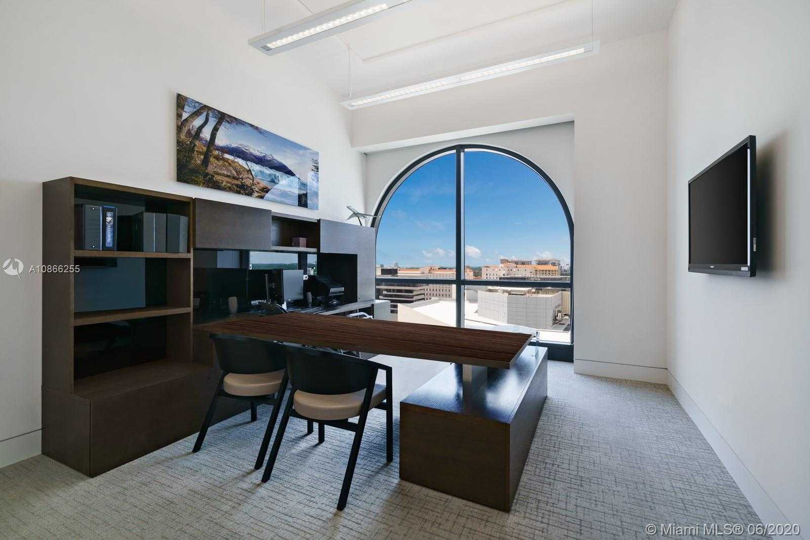 Small Image of 2020 PONCE DE LEON BLVD #PH2, Coral Gables Number 28