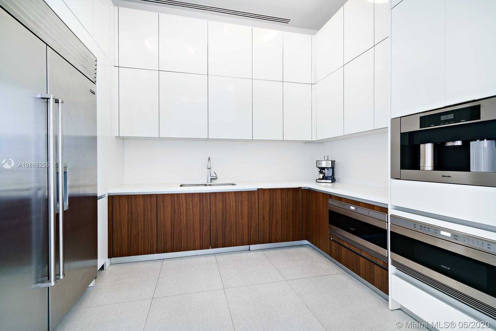 Small Image of 2020 PONCE DE LEON BLVD #PH2, Coral Gables Number 29